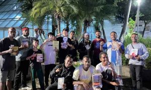 Foto Bersama Di Taman Menteng Jakarta Pusat